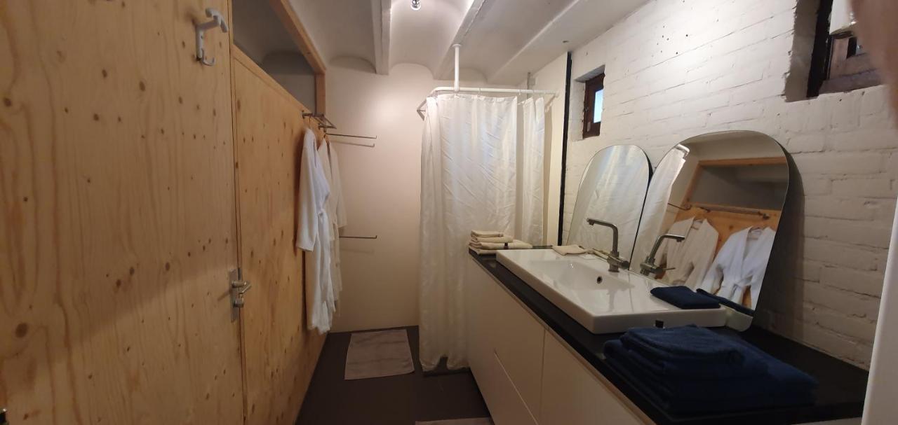 Apartamento Waar Maas & Waal..... Woudrichem Exterior foto